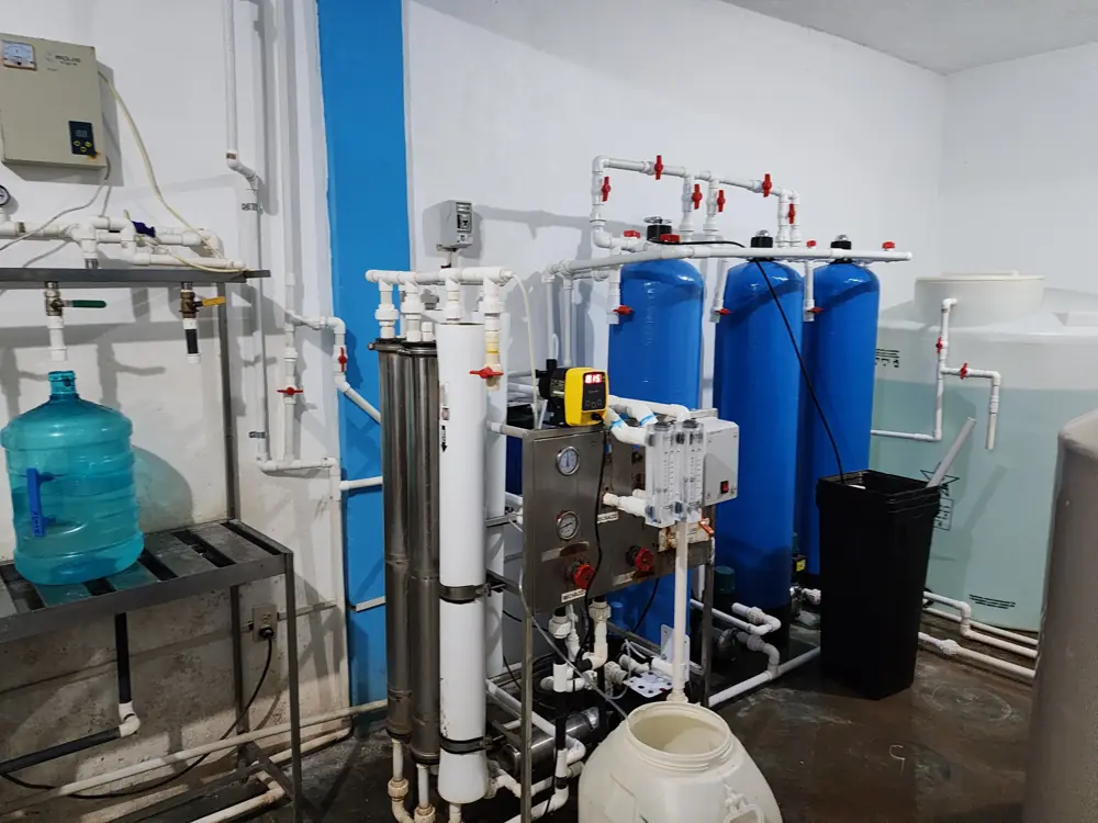 Planta purificadora con suavizador y ósmosis